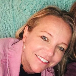 Meet your Posher, Stacy